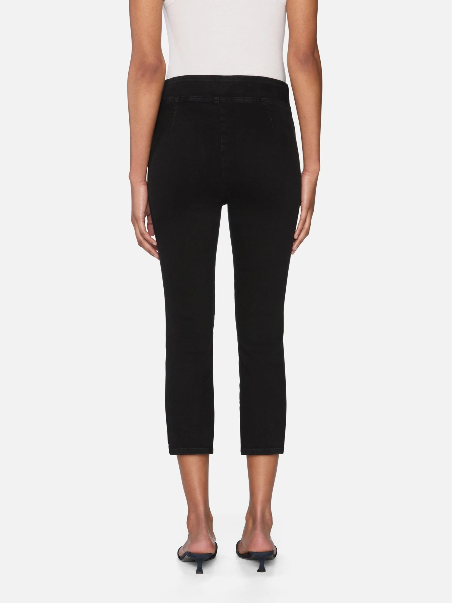 Jetset Weekend Capri -- Sheen Noir 5 Jetset Weekend Capri -- Sheen Noir - Image 5