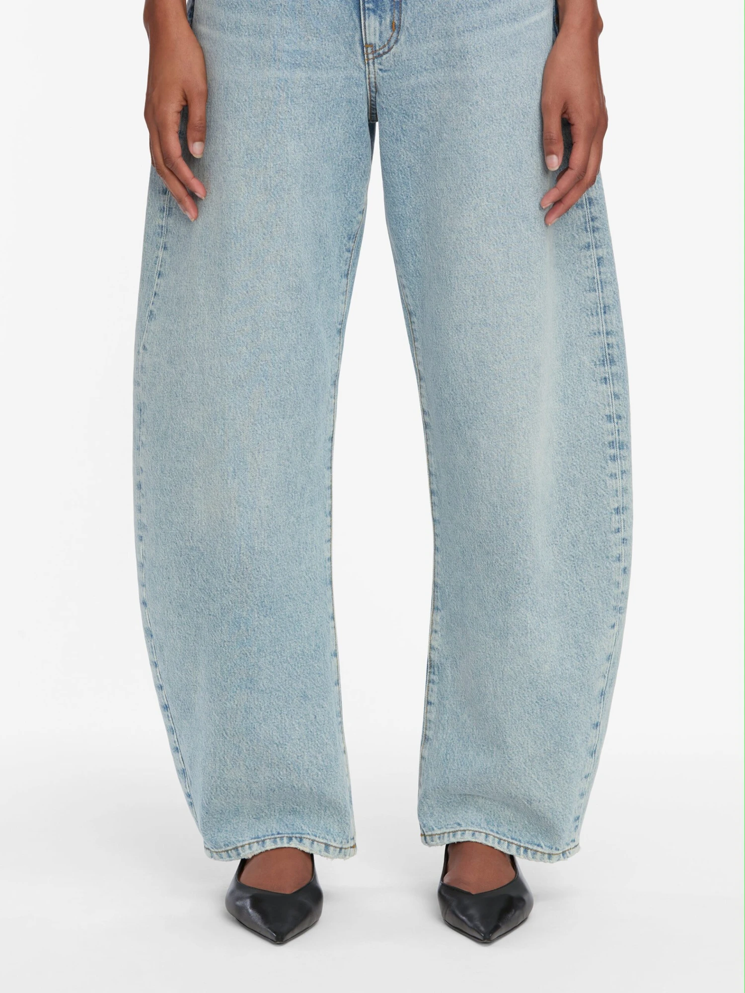 The Bubble -- Outlaw 4 The Bubble -- Outlaw - Image 4