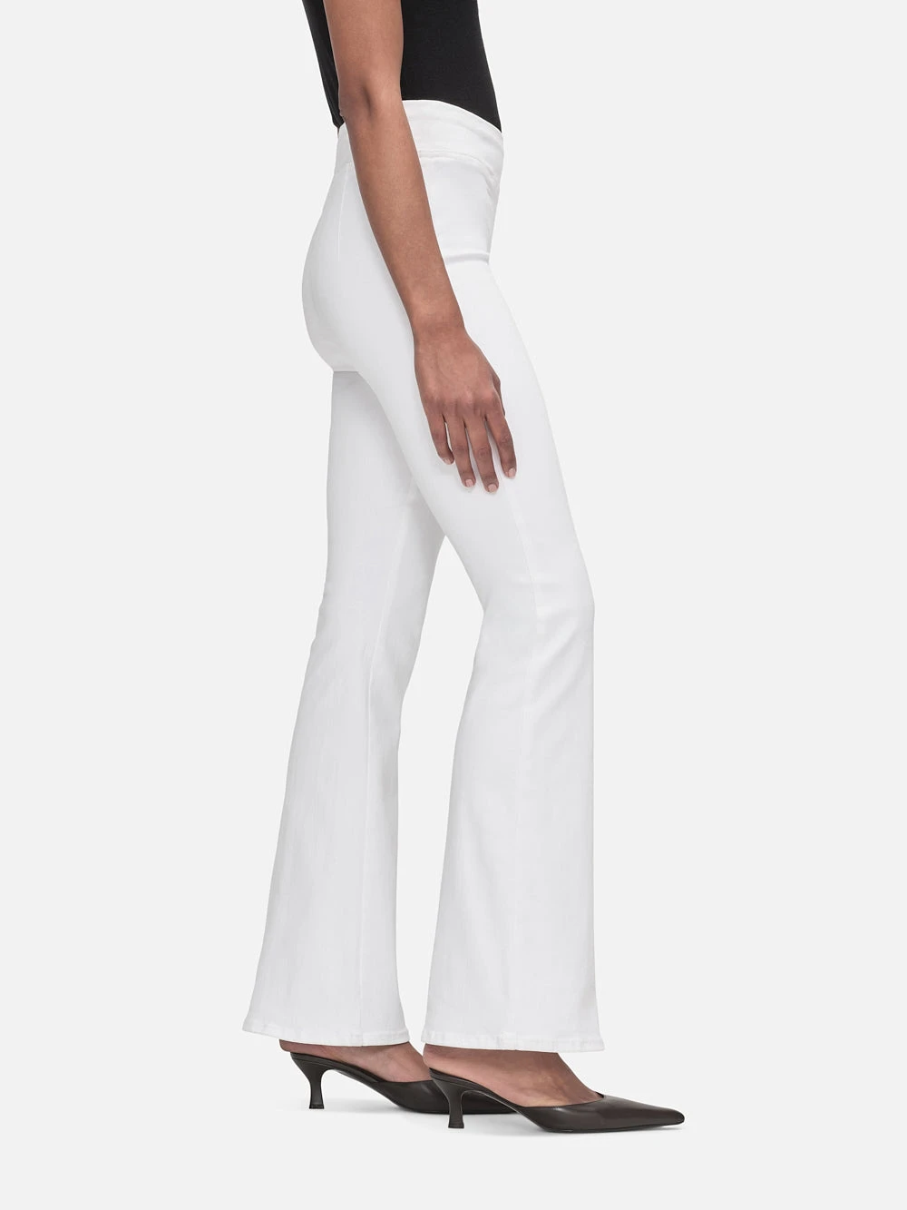 The Jetset Flare -- White 4 The Jetset Flare -- White - Image 4