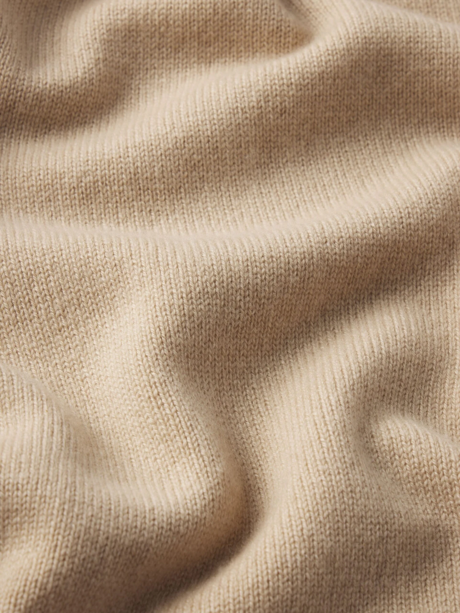 Light Weight Cashmere Crewneck -- Summer Beige 2 Light Weight Cashmere Crewneck -- Summer Beige - Image 2