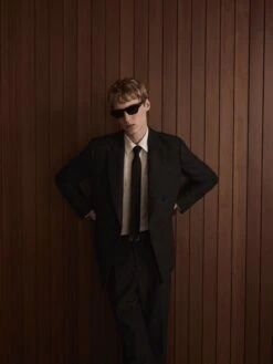 Oxford Shirt -- White -Frame Sale Store SHOT 02 0022 02 RGB 72 2000X2666 7ee05961 6186 48c1 8cca c1aa5077a779